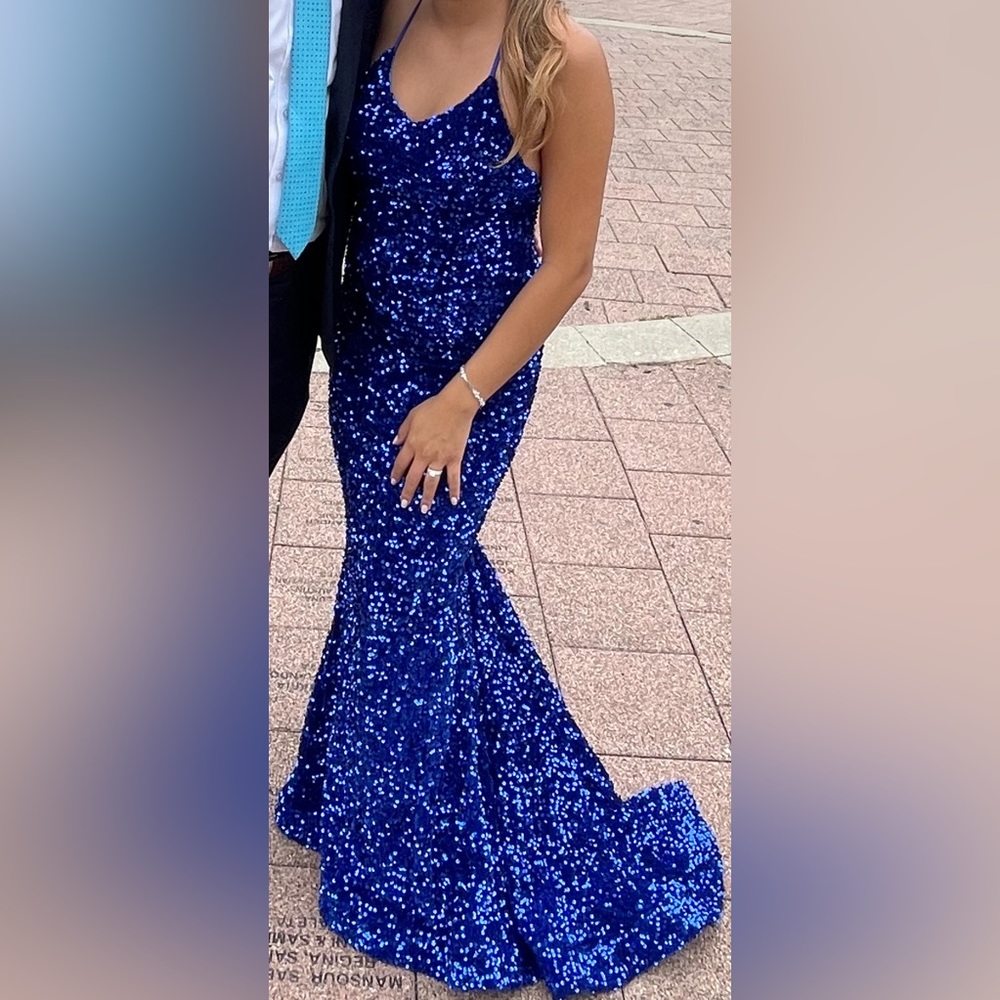 Long blue dress